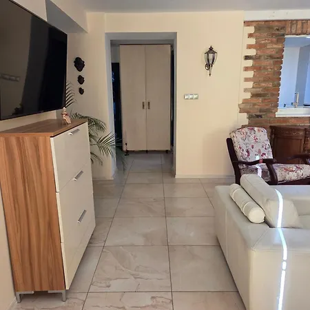 R Limoli Cozy * Trávnica