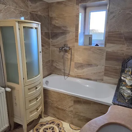 R Limoli Cozy Casa de Férias Trávnica
